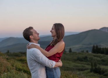 Organiser un shooting photo de couple à La Réunion : lieux magiques et conseils pour des souvenirs inoubliables