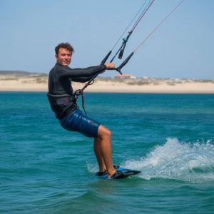 Kitesurf Portugal best spot : les meilleures destinations pour naviguer entre vagues et vents